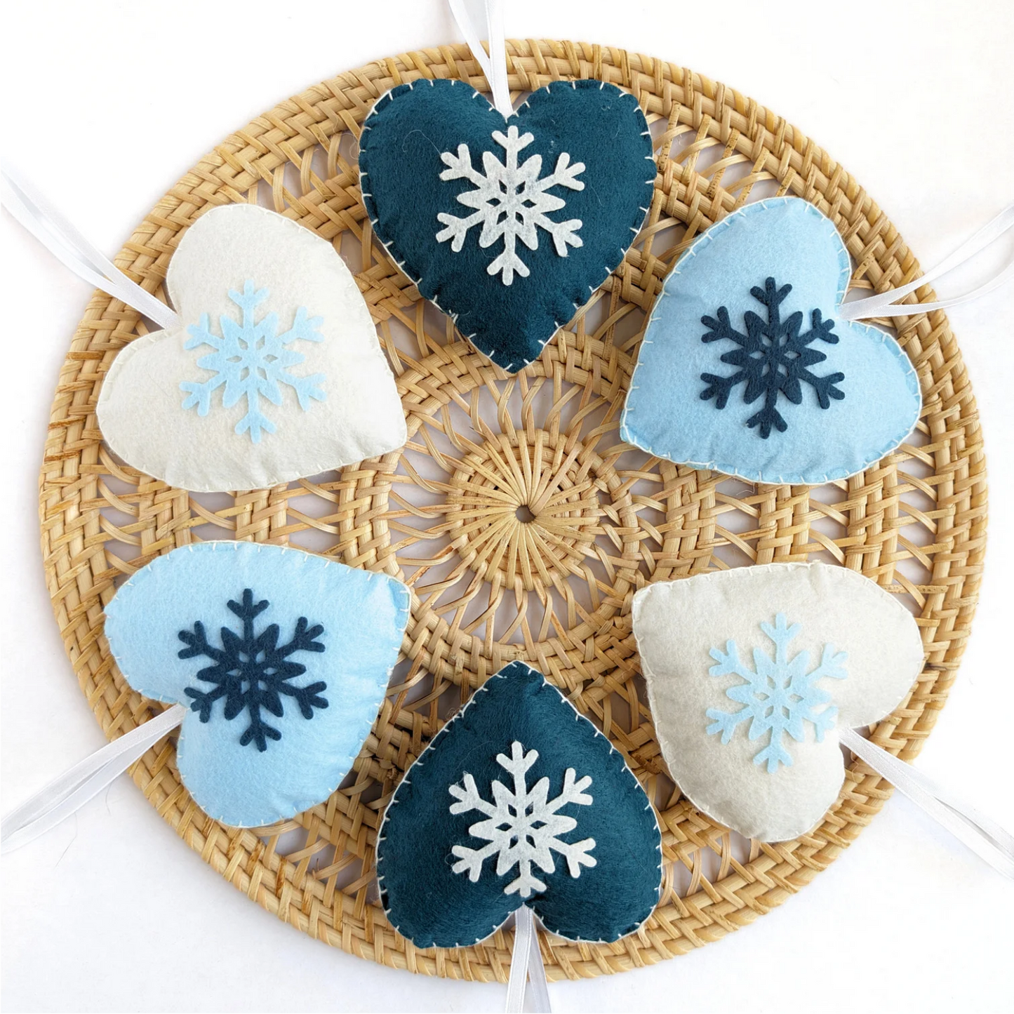 Blue & White Snowflake Heart Ornaments - Made of Felt - Set of 6 – Kikiddo